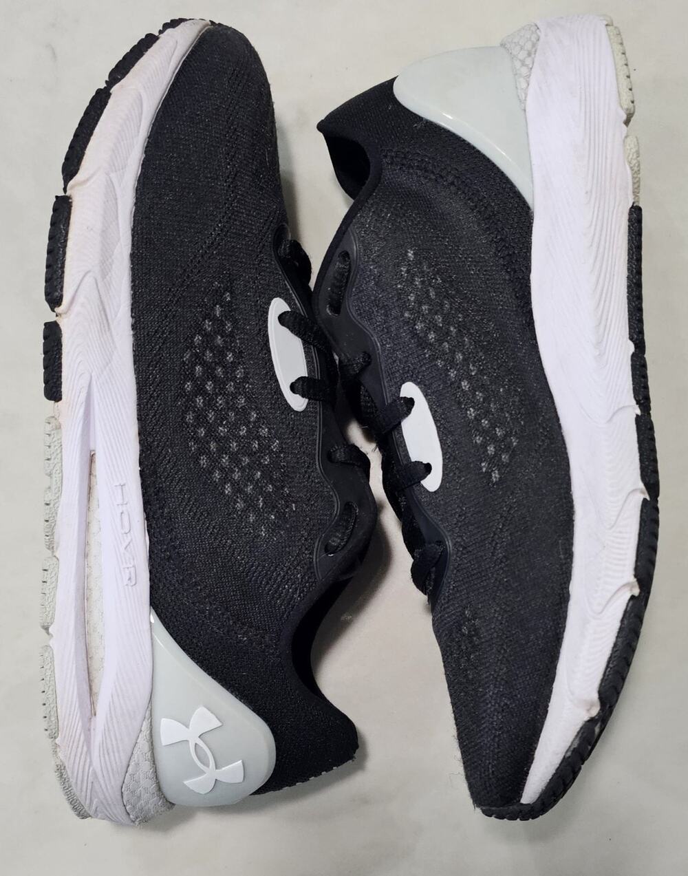 Under Armour HOVR Sonic Women's Running Shoes Black Size 7 US Lightweight